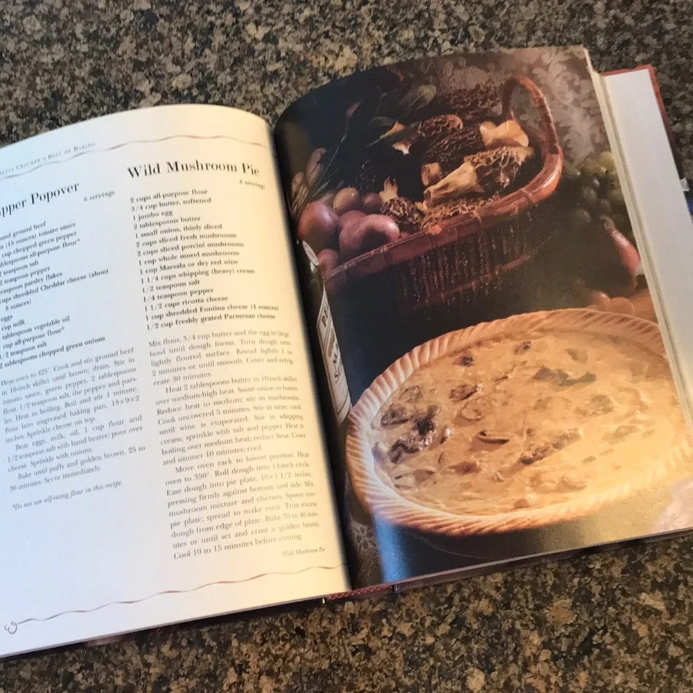 Betty Crocker's Best of Baking Book